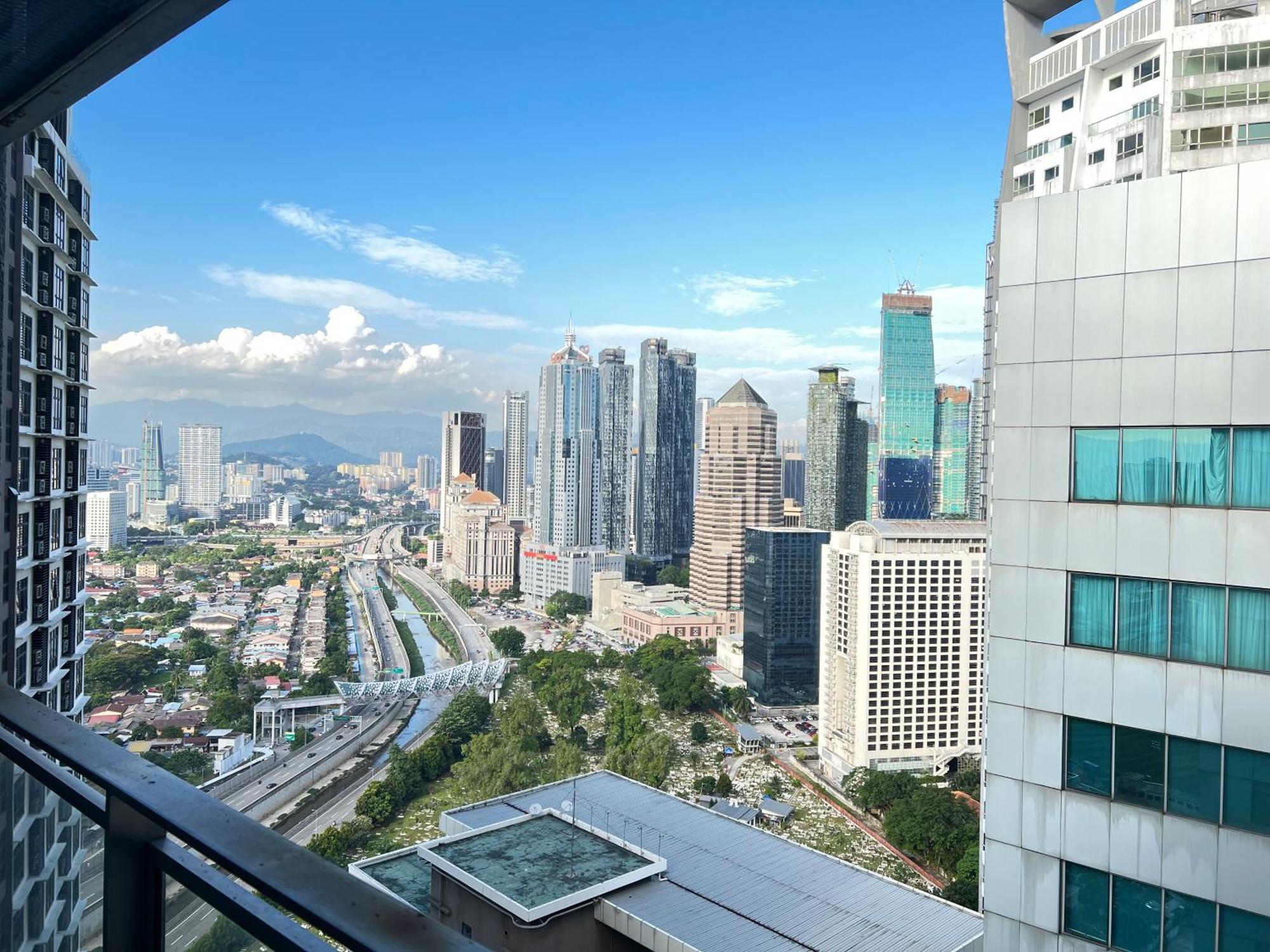 Summer Suites Klcc By Whollmark Kuala Lumpur Exteriör bild